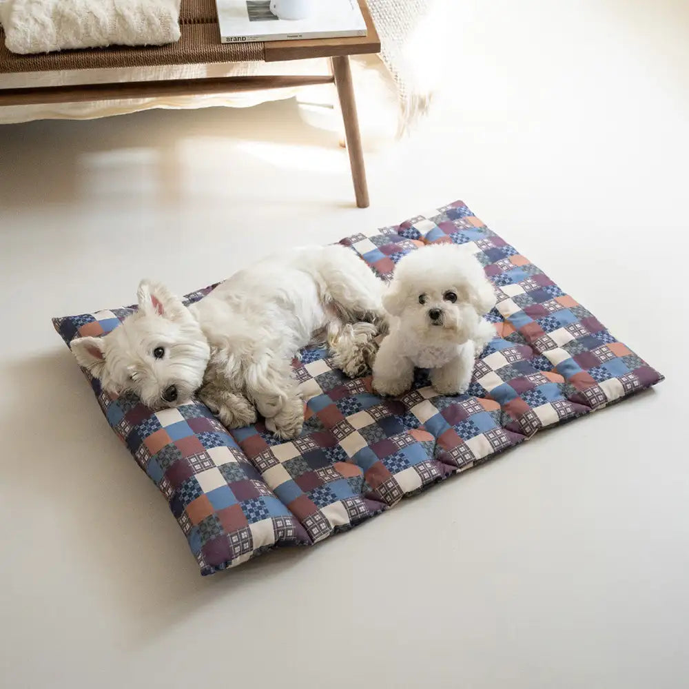 All-Season Breathable Double-Sided Neck Support Pillow Dog Bed