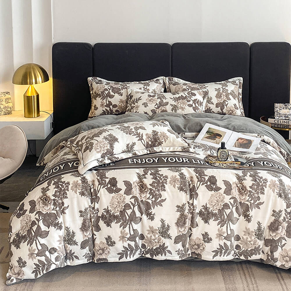 Elegant European Style Milk Velvet Anti-Static Warmth Bed Sheet Set