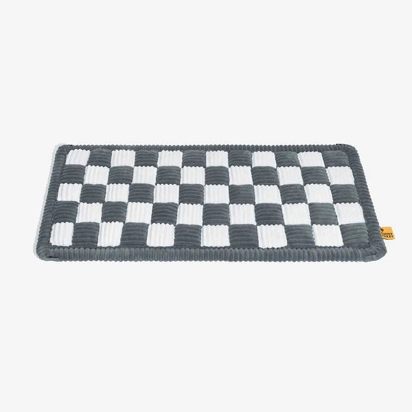 Cozy Plaid Non-Slip Dog Bed Mat for Car Seat Extender
