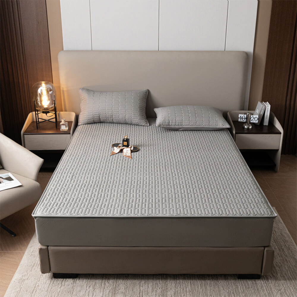 Soft & Antibacterial Full Enclosure Waterproof Zippered Mattress Protector