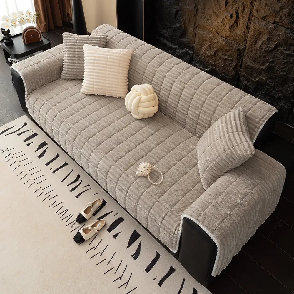 One-Piece Cozy Flannel Sofa Protection Non-Slip Outdoor Couch Cover