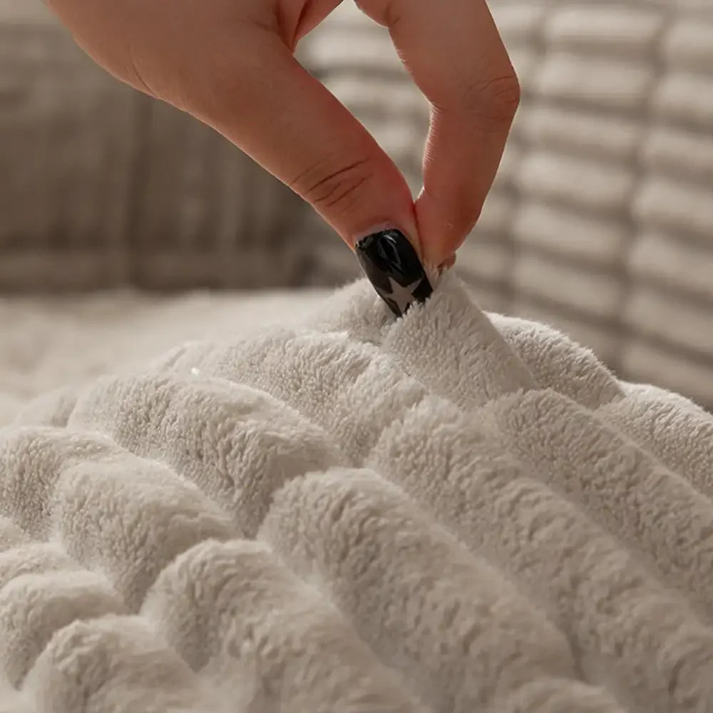 One-Piece Cozy Flannel Sofa Protection Non-Slip Outdoor Couch Cover